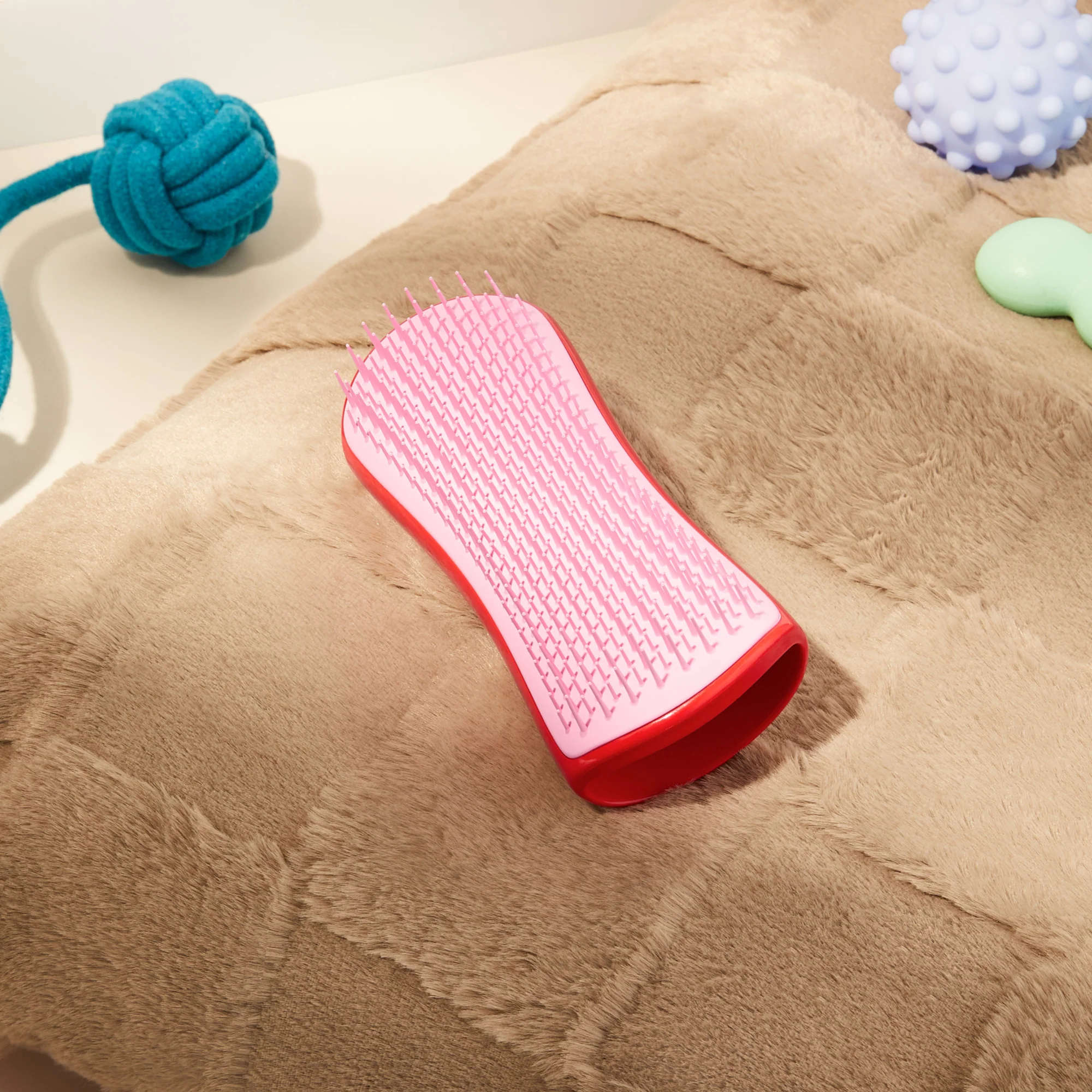 De-shedding Dog Grooming Brush - Image 26