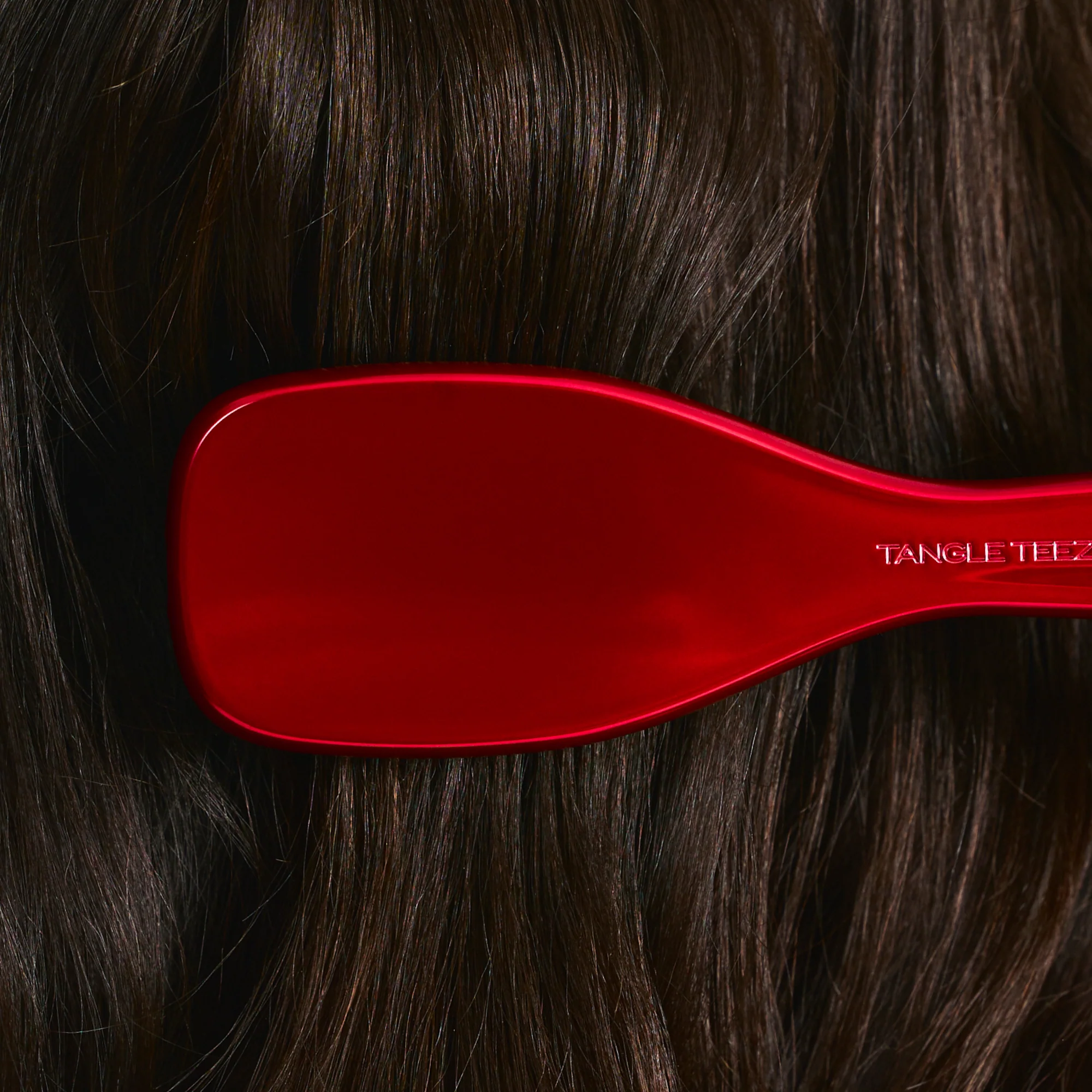 The Devil Wears Prada and Tangle Teezer The Ultimate Detangler™ - Image 21
