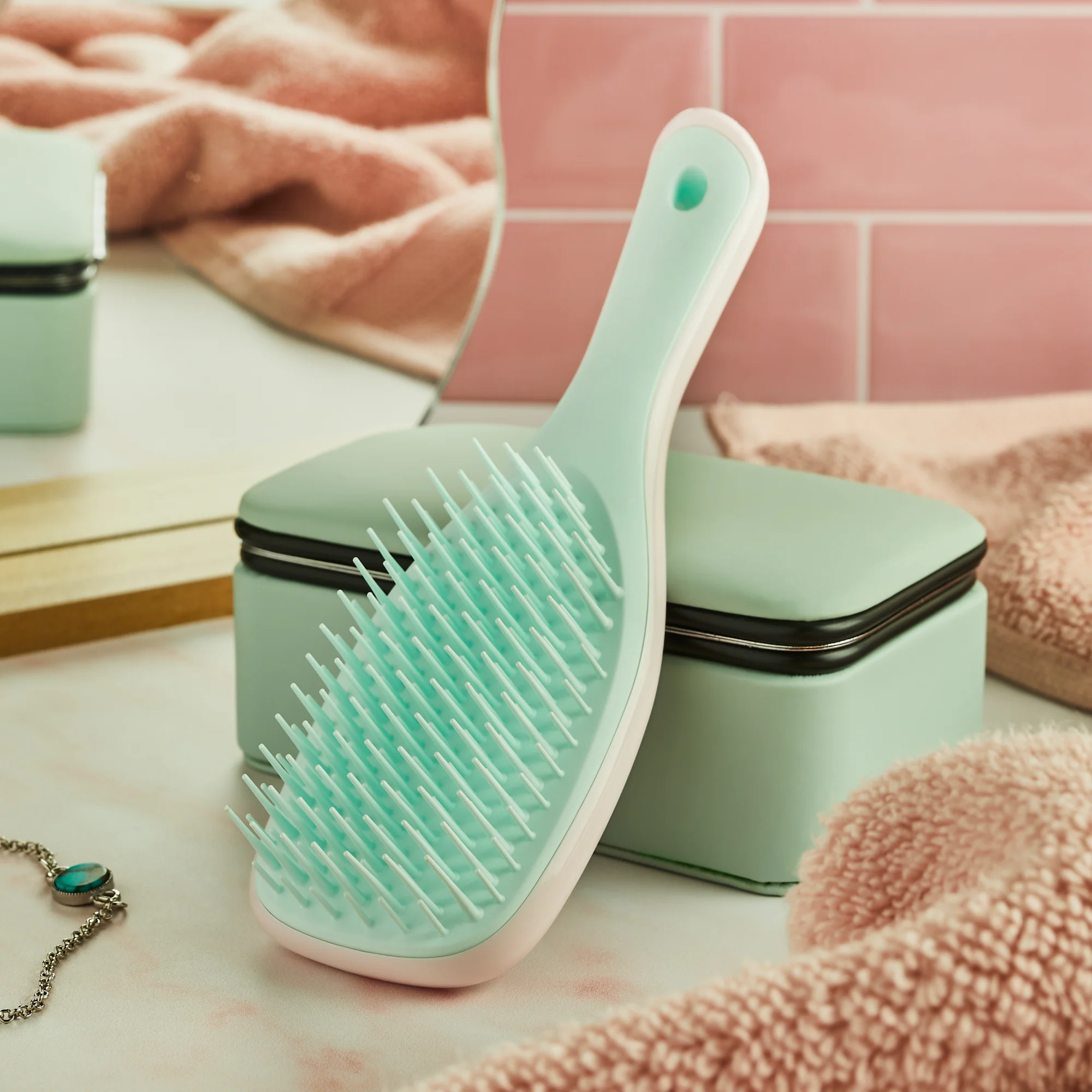 The Ultimate Detangler - Image 177