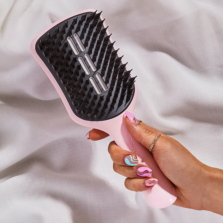The Ultimate Blow Dry - Image 33